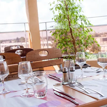 Hotel Campanile Atalante Rennes